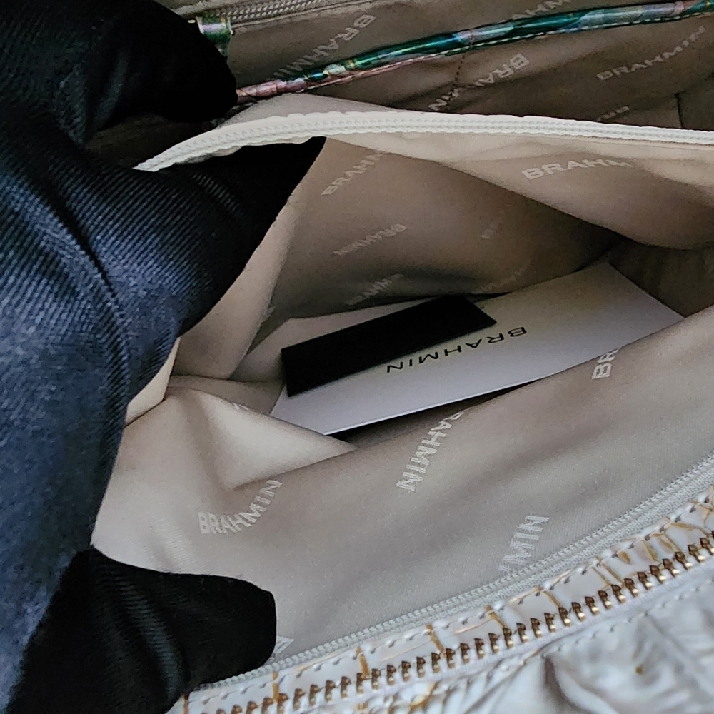 BRAHMIN Ashlee Entice Tote - Picture 11 of 11